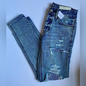 AE Tomgirl Jeans
